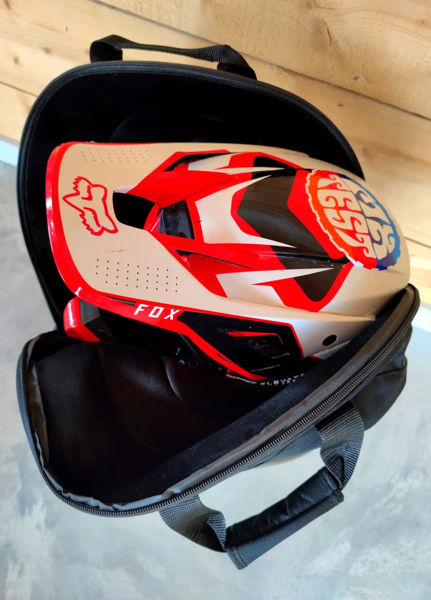 Housse et protection de casque Luxe par MX TEST